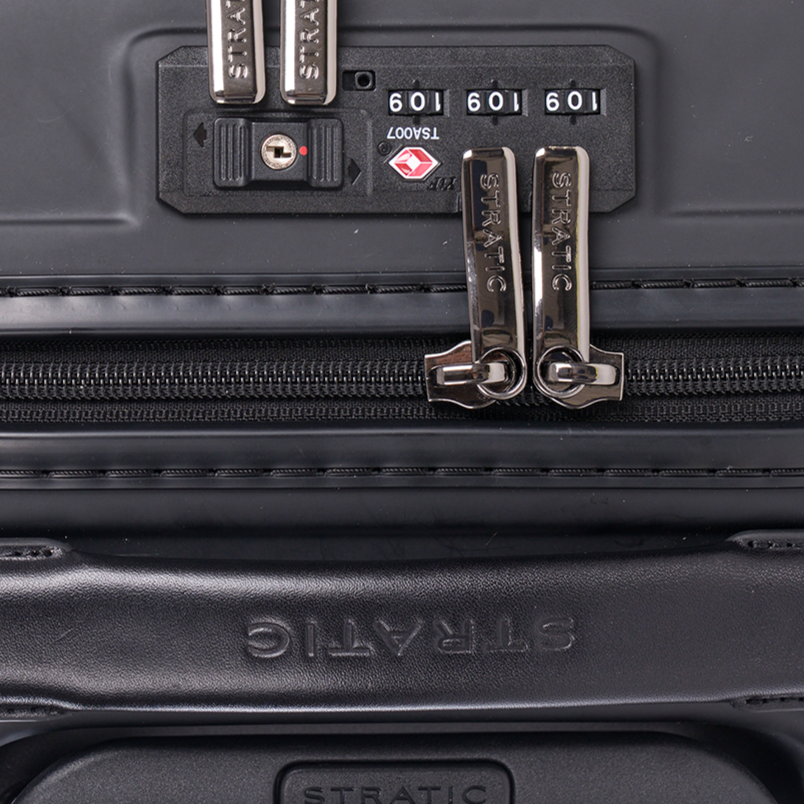 Stratic Replacement Zipper Puller 22-11-901004-00003